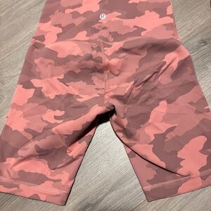 CAMO LULULEMON ALIGN SHORTS